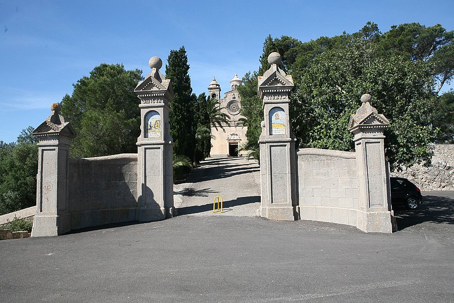 IMG-1955.jpg